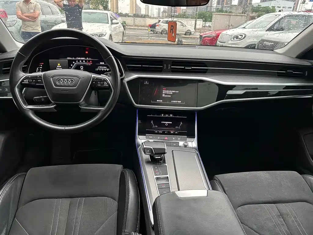 Audi A7L 2024 — фото 11
