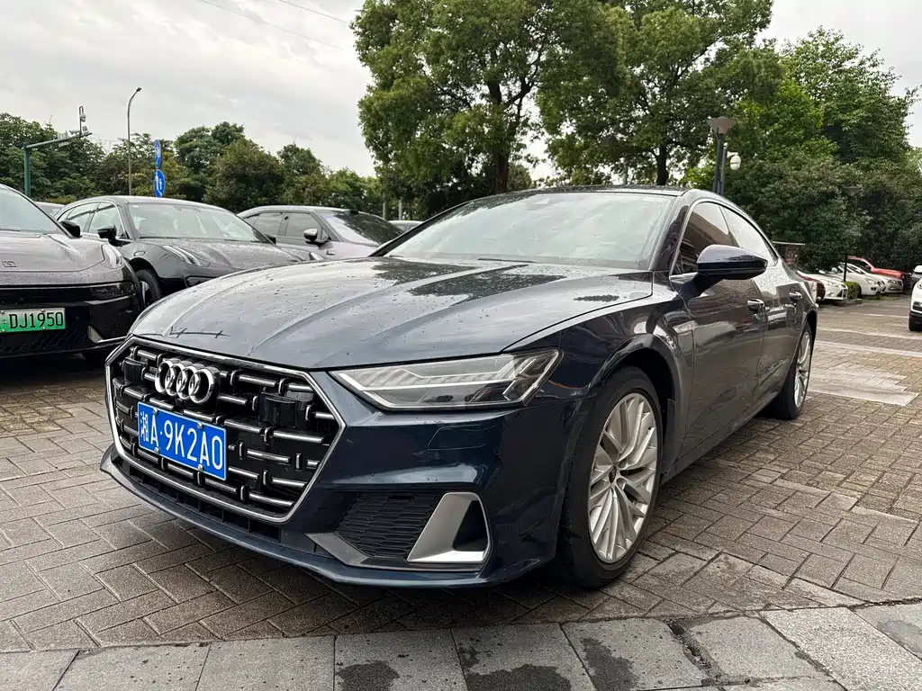 Audi A7L 2024 — фото 1