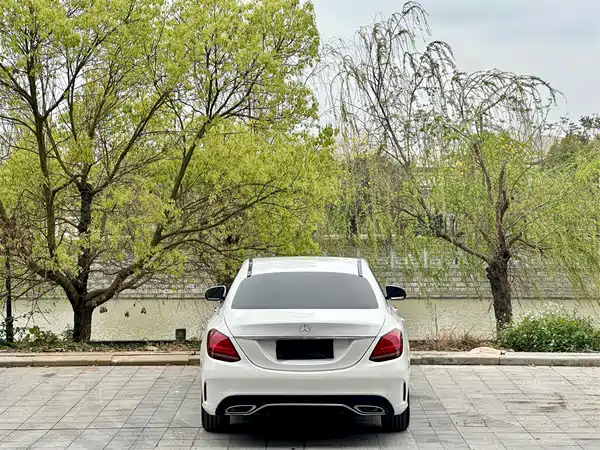 Mercedes-Benz C-Class 2018