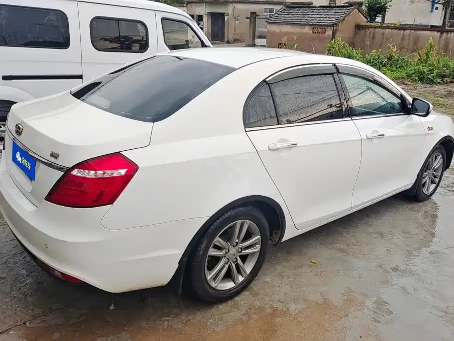 Geely Emgrand 2018