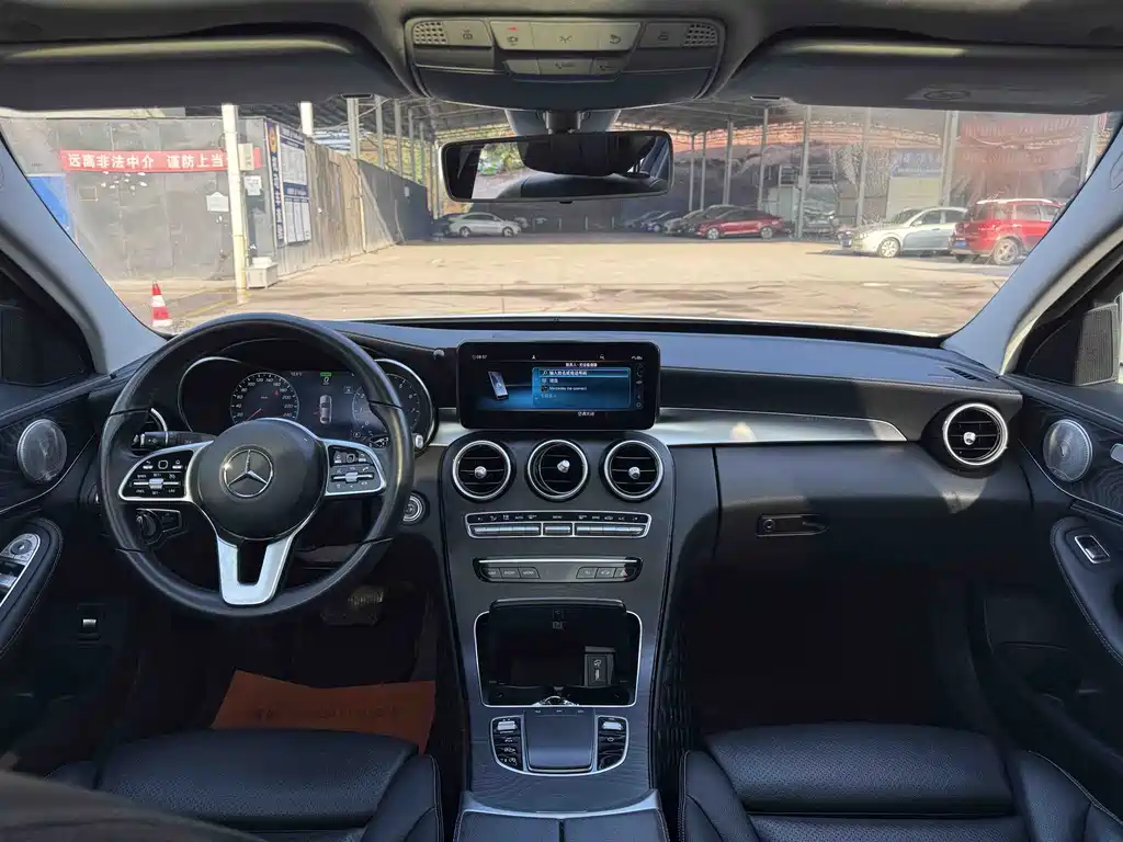 Mercedes-Benz C-Class 2019 — фото 28