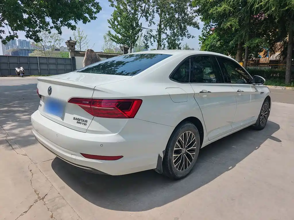 Volkswagen Sagitar 2019