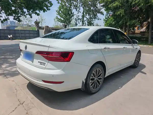 Volkswagen Sagitar 2019