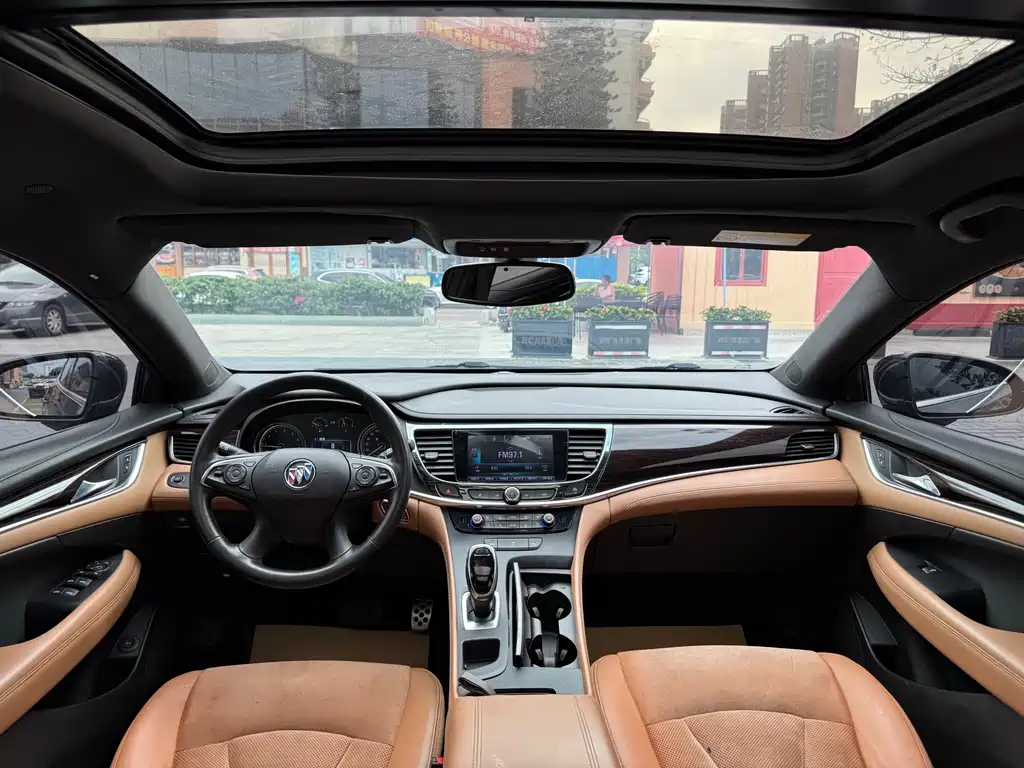 Buick LaCrosse 2017 — фото 16