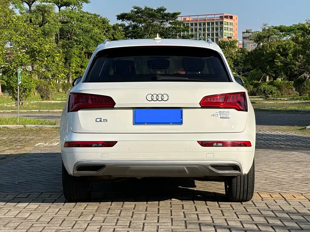 Audi Q5L 2019 — фото 5