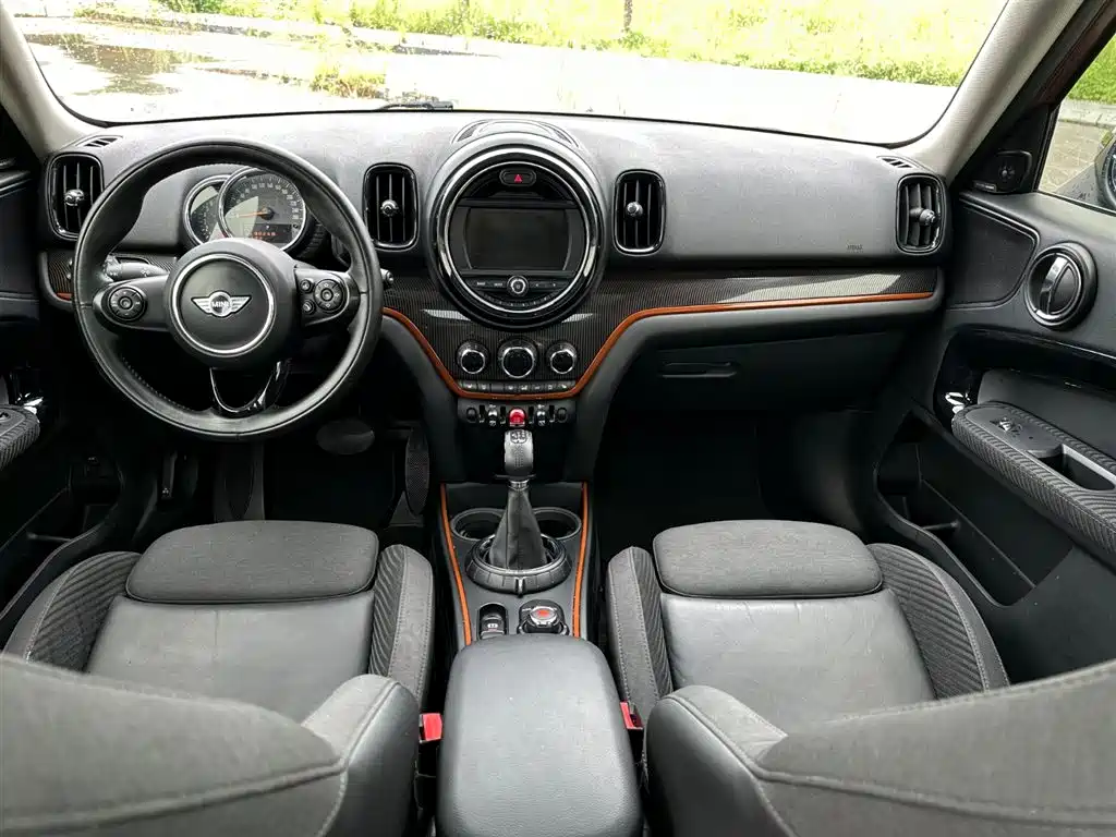 MINI Countryman 2017 — фото 17