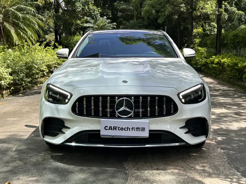 Mercedes-Benz E-Class 2022