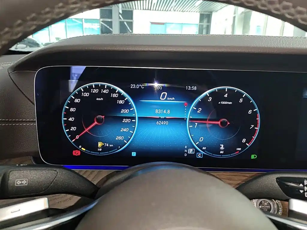 Mercedes-Benz E-Class 2023 — фото 12