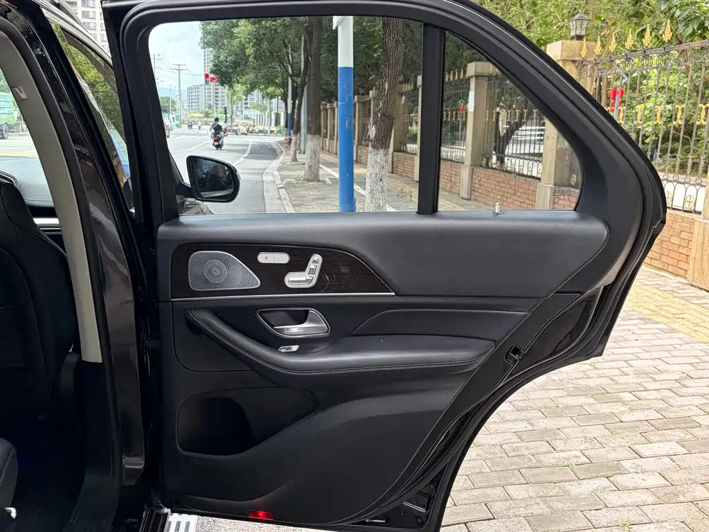 Mercedes-Benz GLE 2020 — фото 10