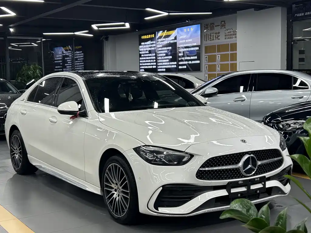 Mercedes-Benz C-Class 2024