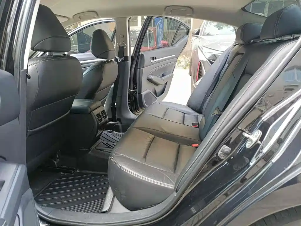 Nissan Teana 2021