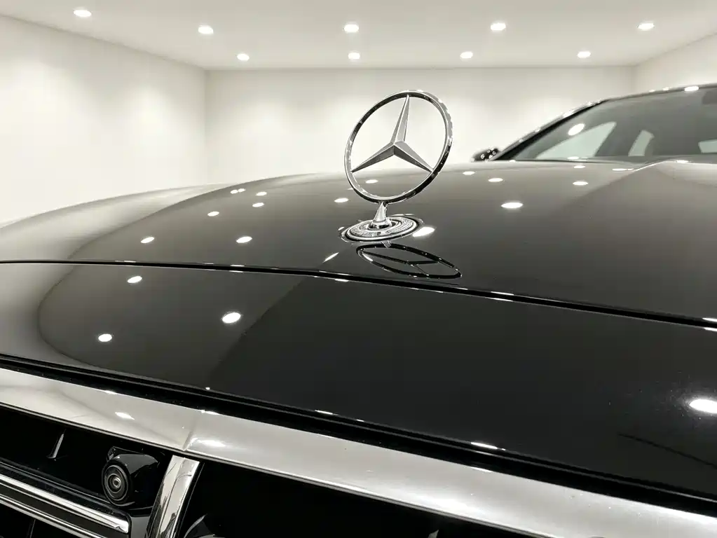 Mercedes-Benz E-Class 2023 — фото 15