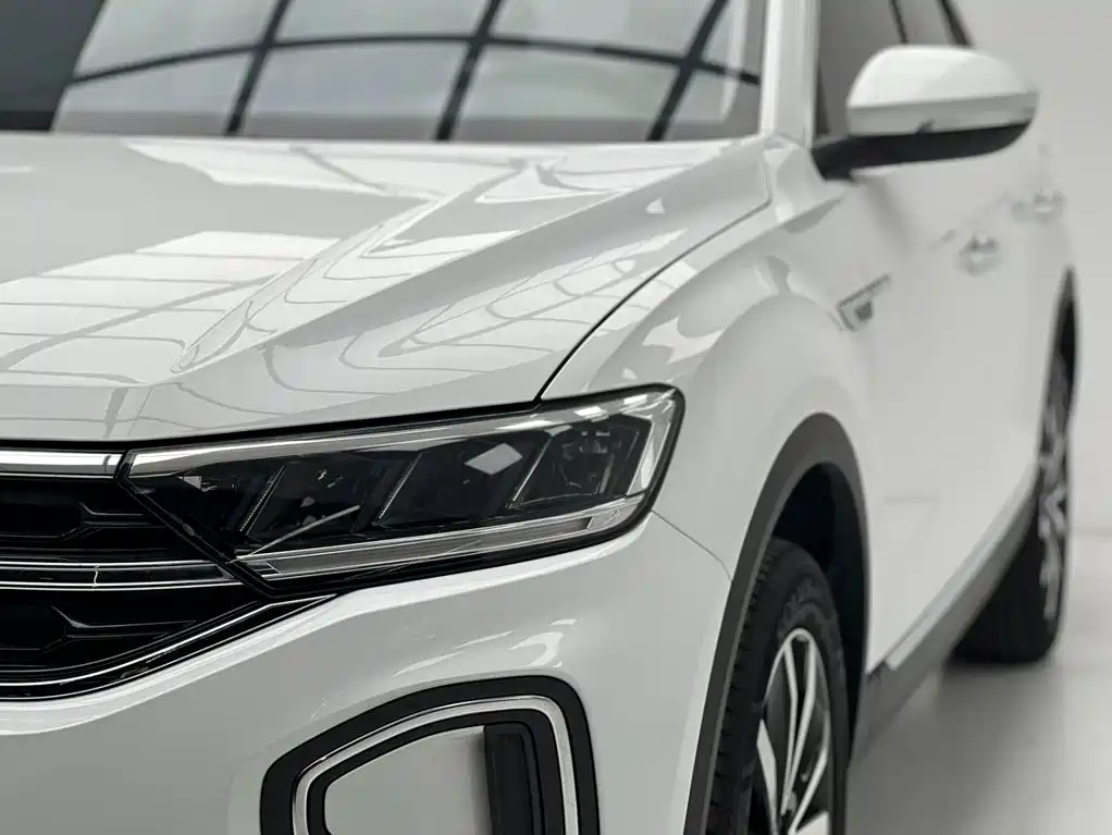 Volkswagen T-Roc 2023