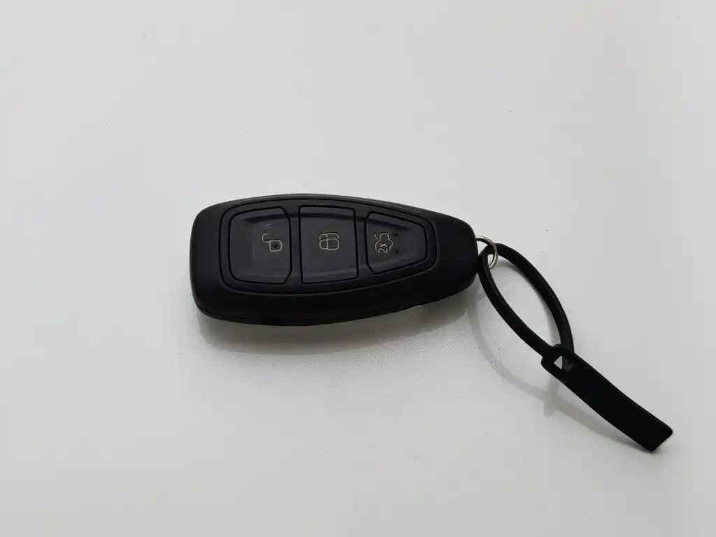 Ford Kuga 2013 — фото 19