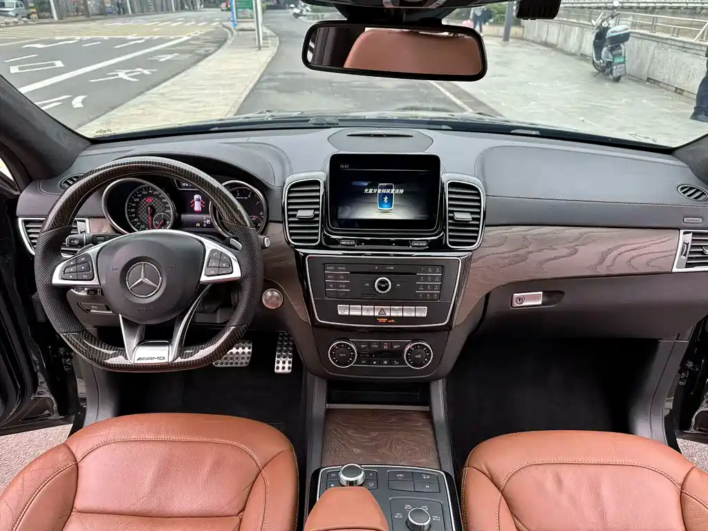 Mercedes-Benz GLE AMG 2018 — фото 8
