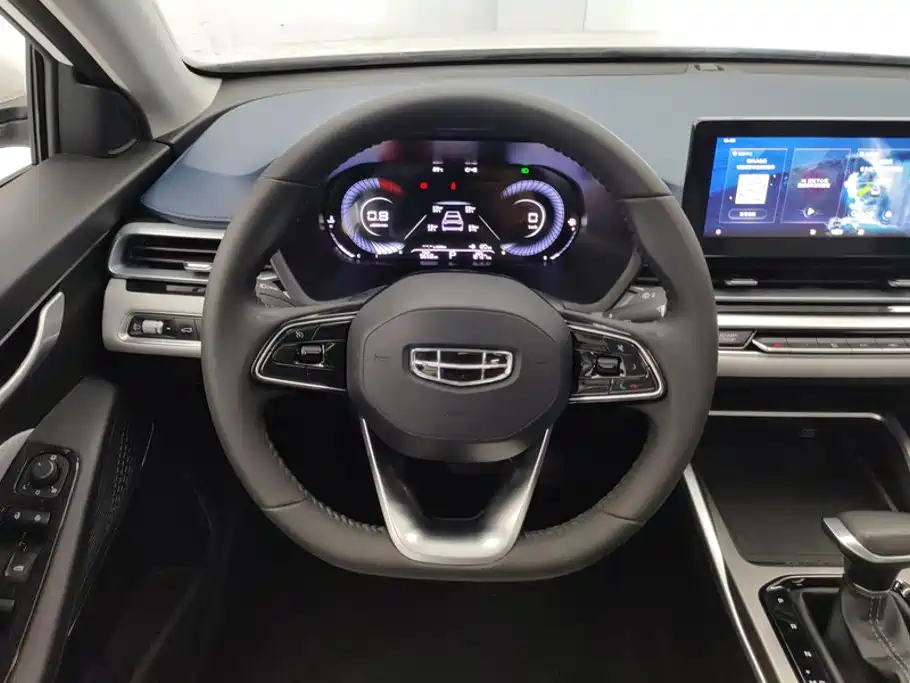 Geely Emgrand 2022 — фото 15