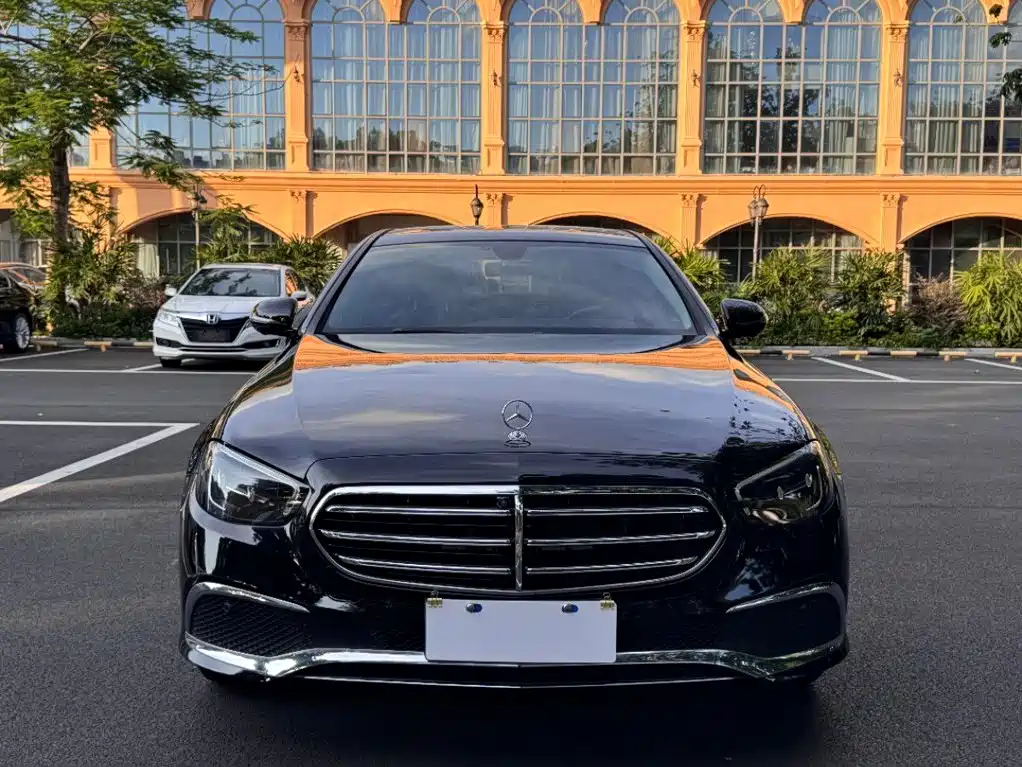 Mercedes-Benz E-Class 2021