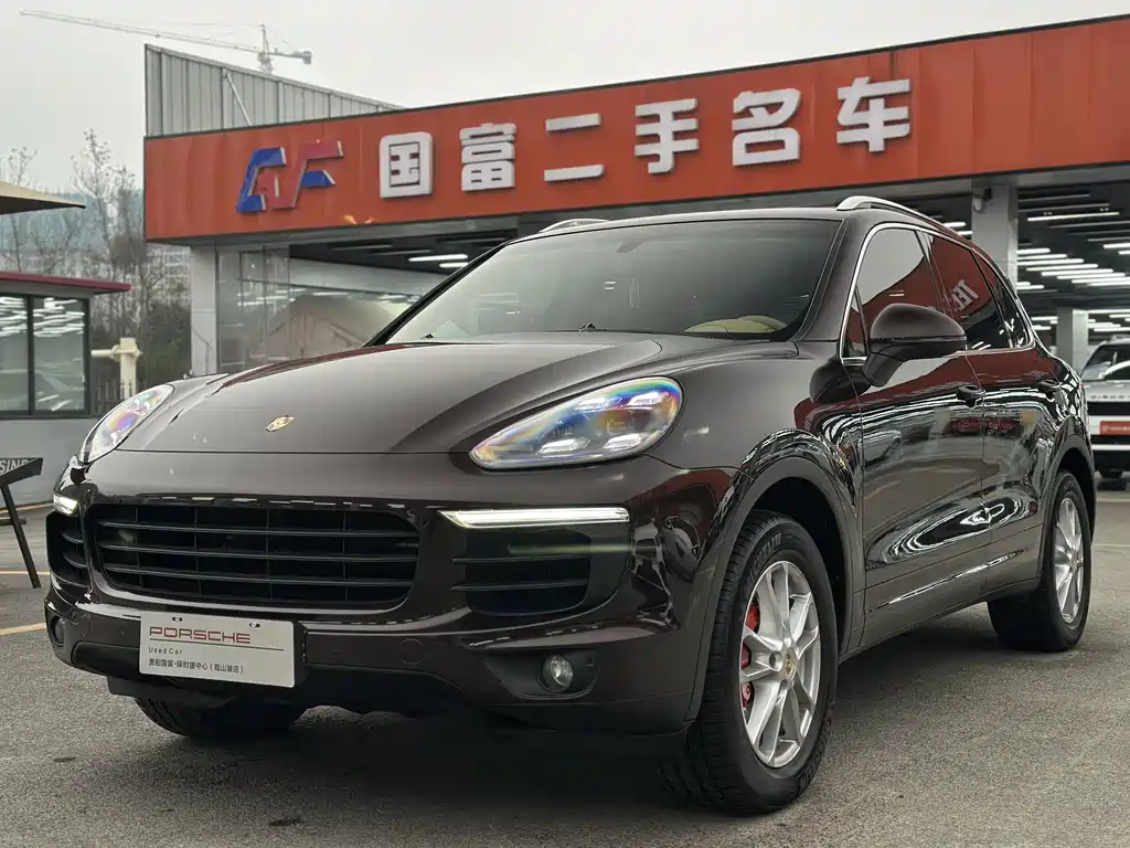 Porsche Cayenne 2016 — фото 1