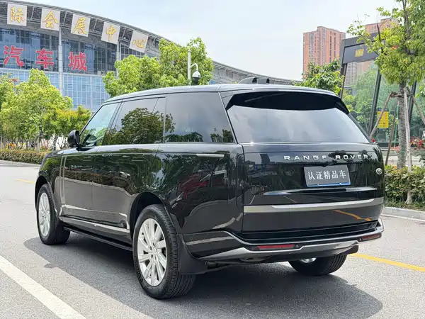 Land Rover Range Rover 2024