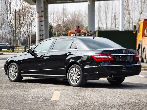 Mercedes-Benz E-Class 2012