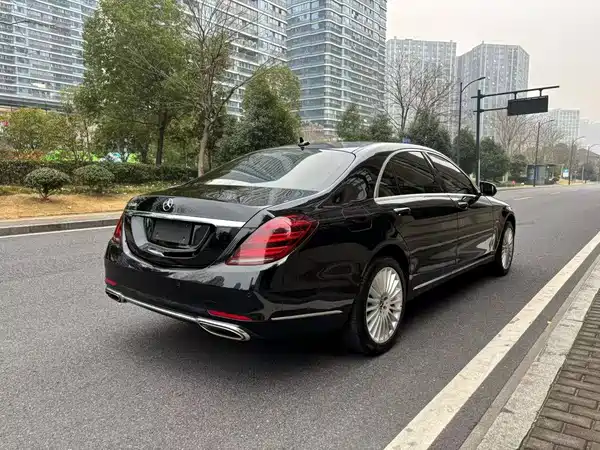 Mercedes-Benz S-Class 2020