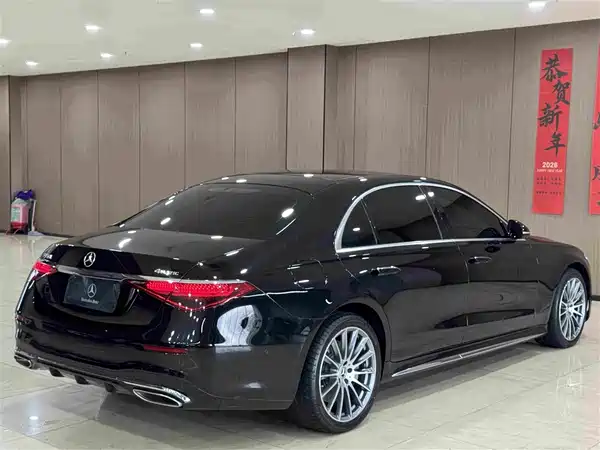 Mercedes-Benz S-Class 2024