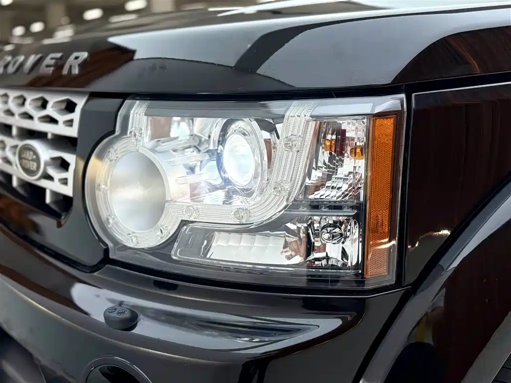 Land Rover Discovery 2013 — фото 19