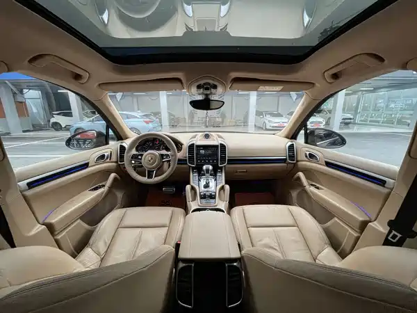 Porsche Cayenne 2016