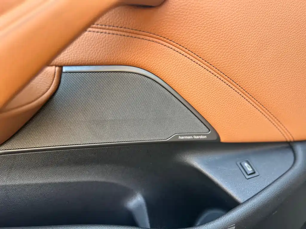 BMW 5 Series 2018 — фото 11