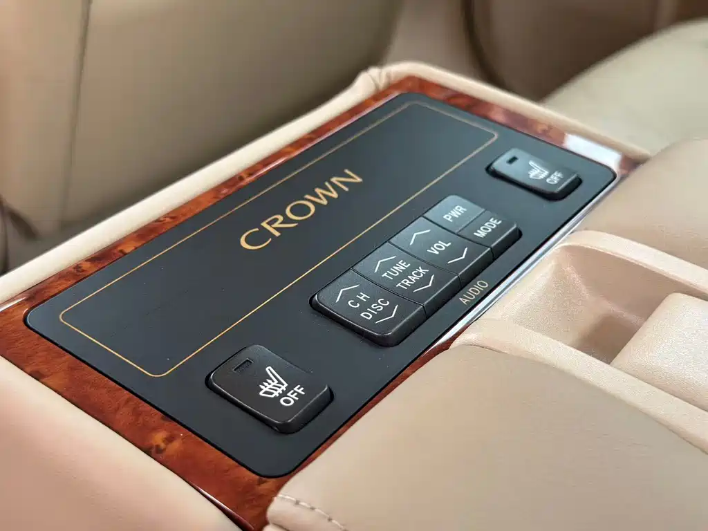 Toyota Crown 2006 — фото 13