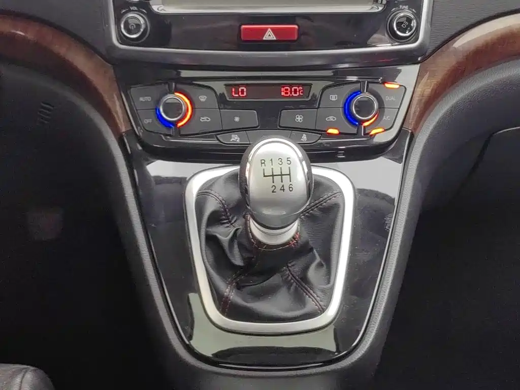 Haval H6 2014 — фото 13