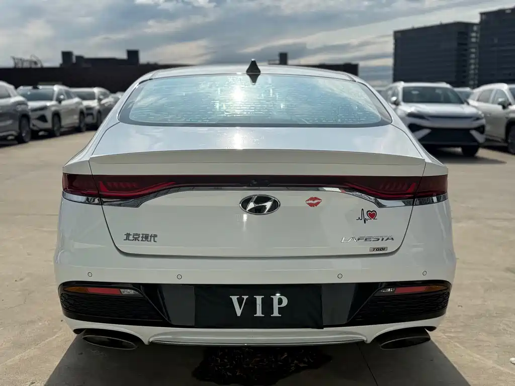 Hyundai Festa 2019 — фото 13