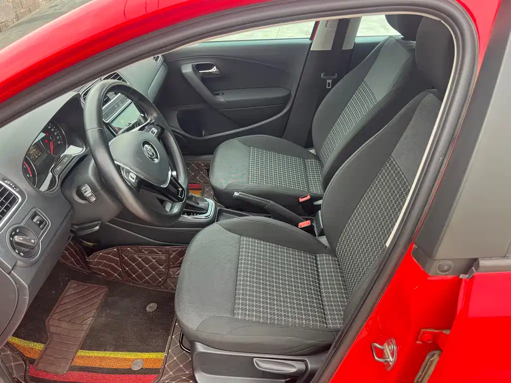 Volkswagen Polo 2016