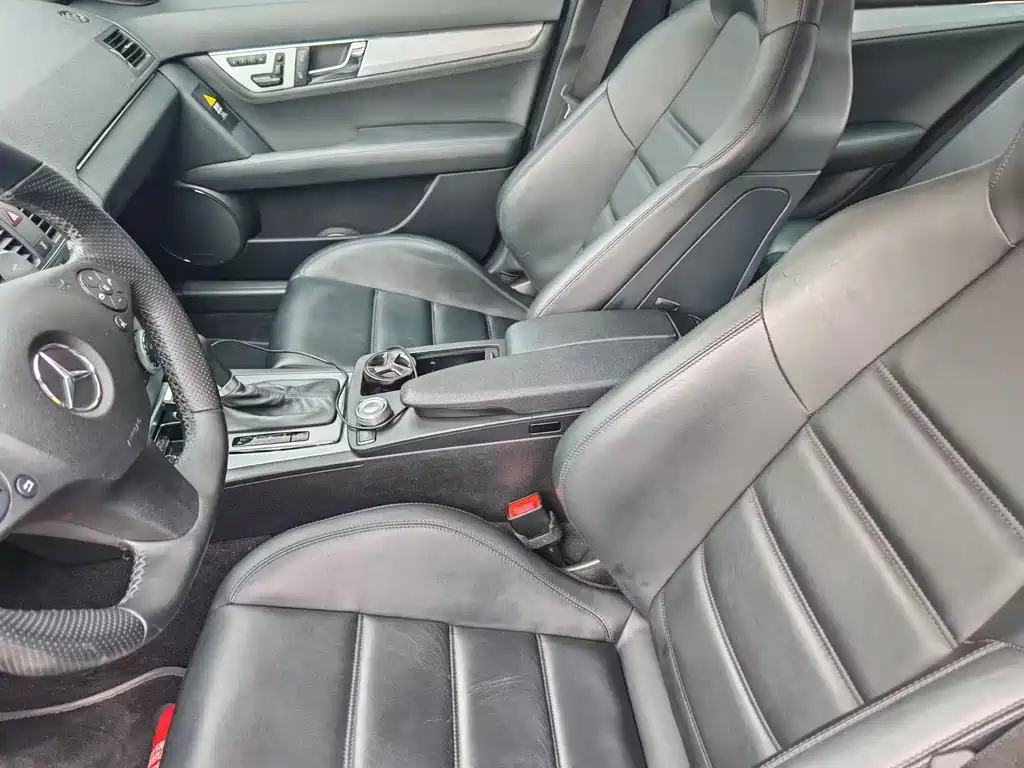 Mercedes-Benz C-Class AMG 2011 — фото 16