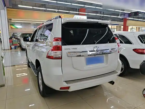 Toyota Prado 2016
