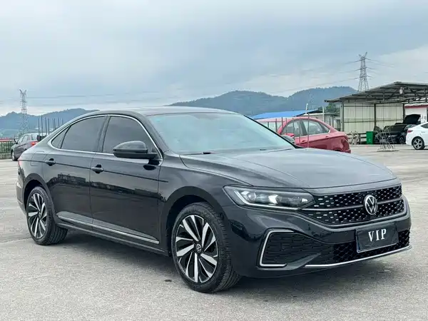Volkswagen Passat 2022