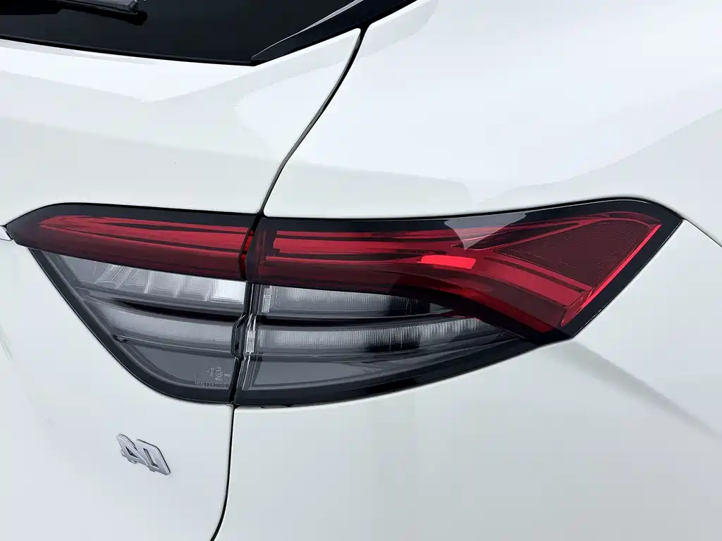 Maserati Levante 2021 — фото 10