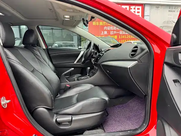 Mazda 3 Xingcheng 2012