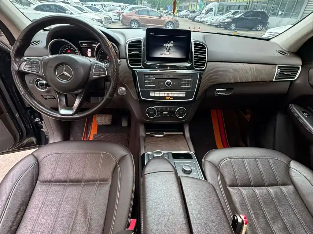 Mercedes-Benz GLE 2016