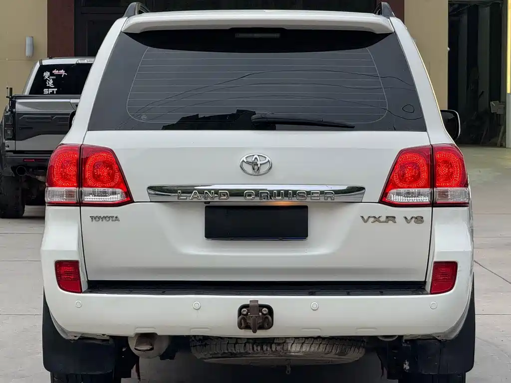 Toyota Land Cruiser 2011 — фото 14