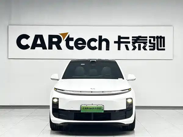 Li Auto L6 2024