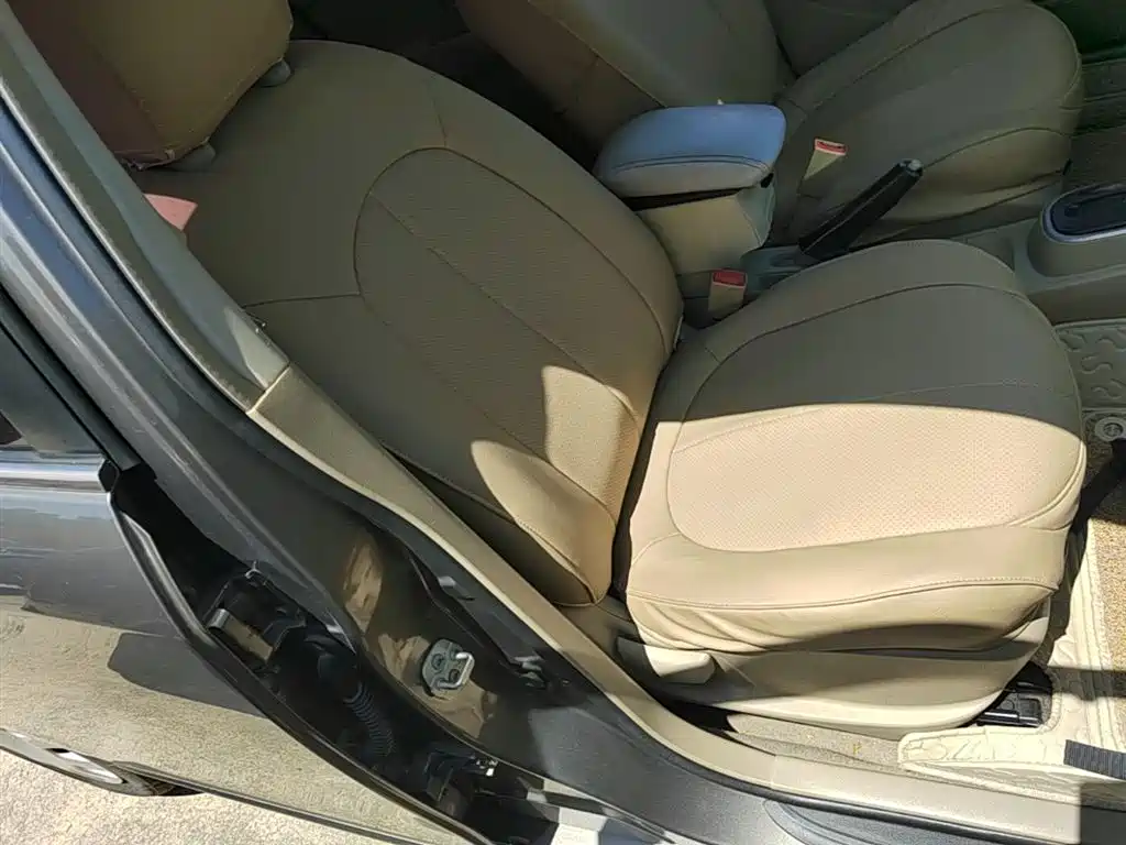 Nissan Sylphy 2017 — фото 25