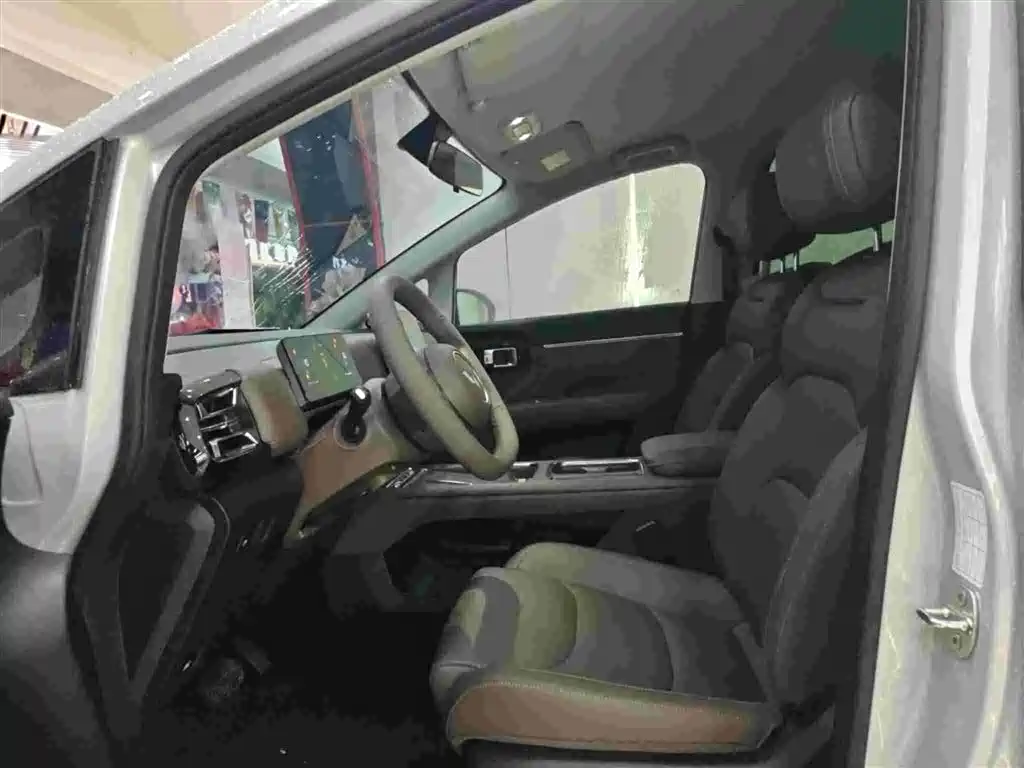 Wuling Starlight 730 New Energy 2026 — фото 7