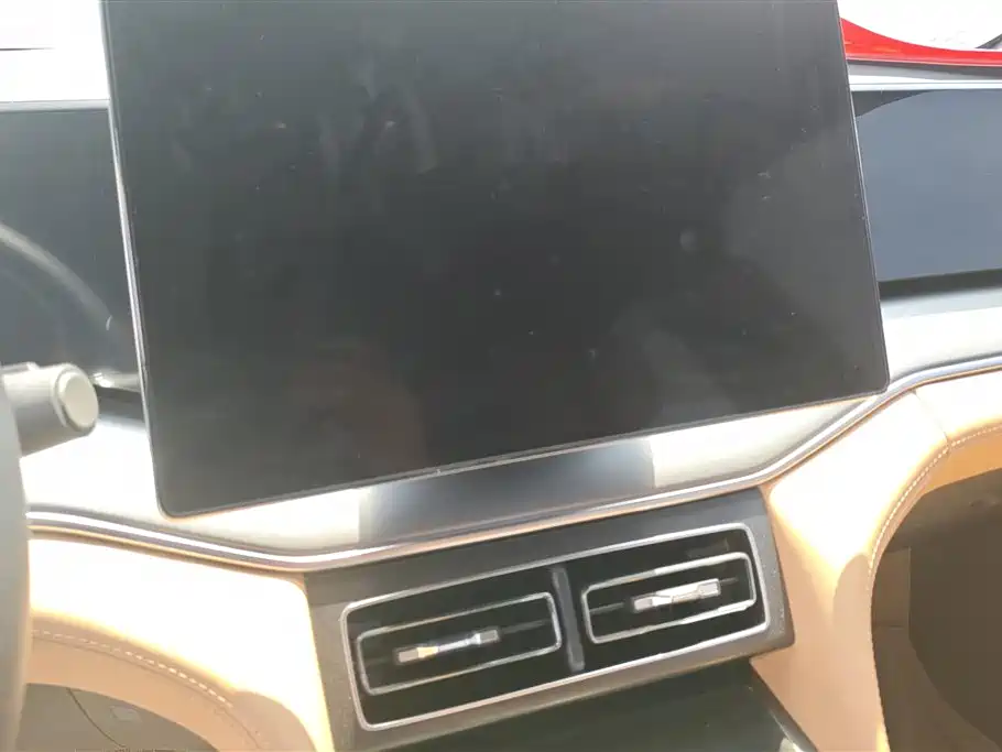 BYD L DM-i 2025 — фото 13