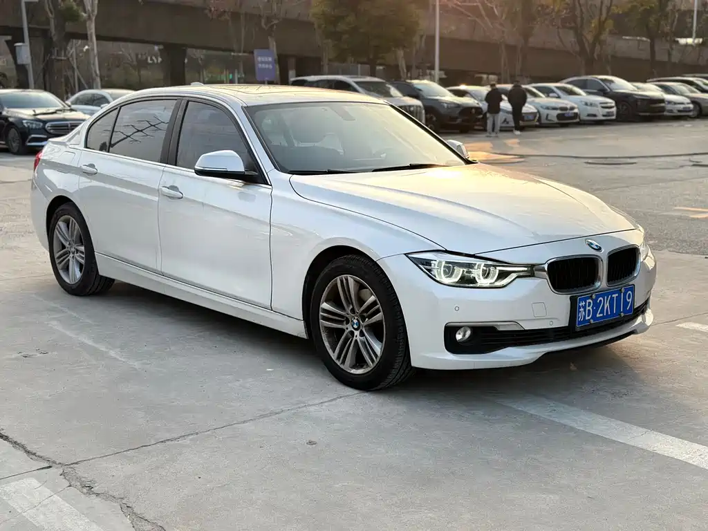 BMW 3 Series 2017 — фото 3