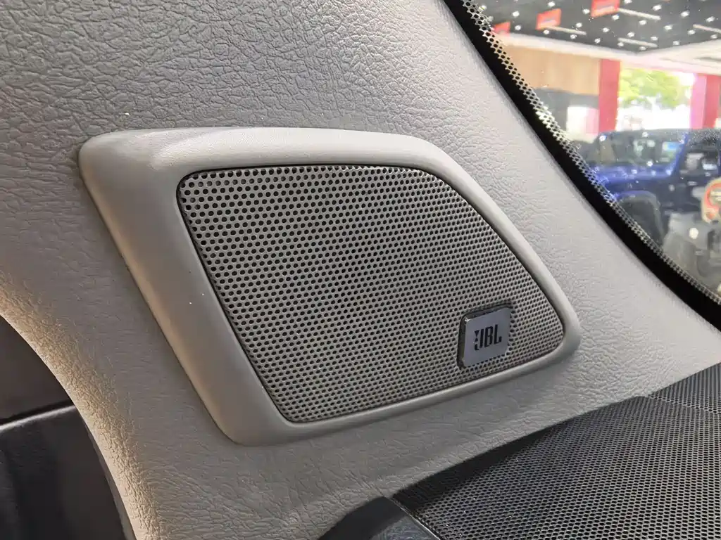 Toyota Prado 2017 — фото 31
