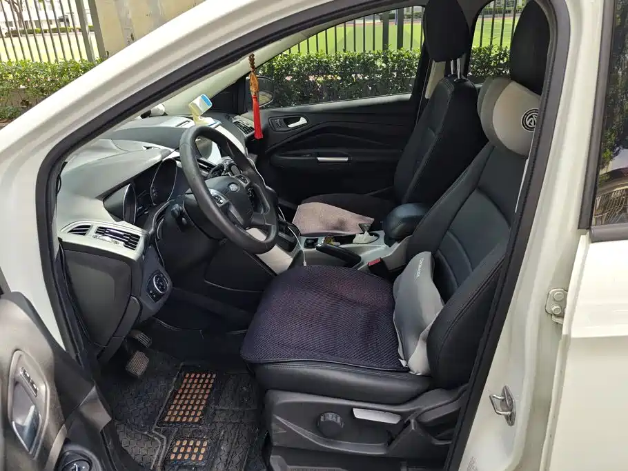 Ford Kuga 2015 — фото 9