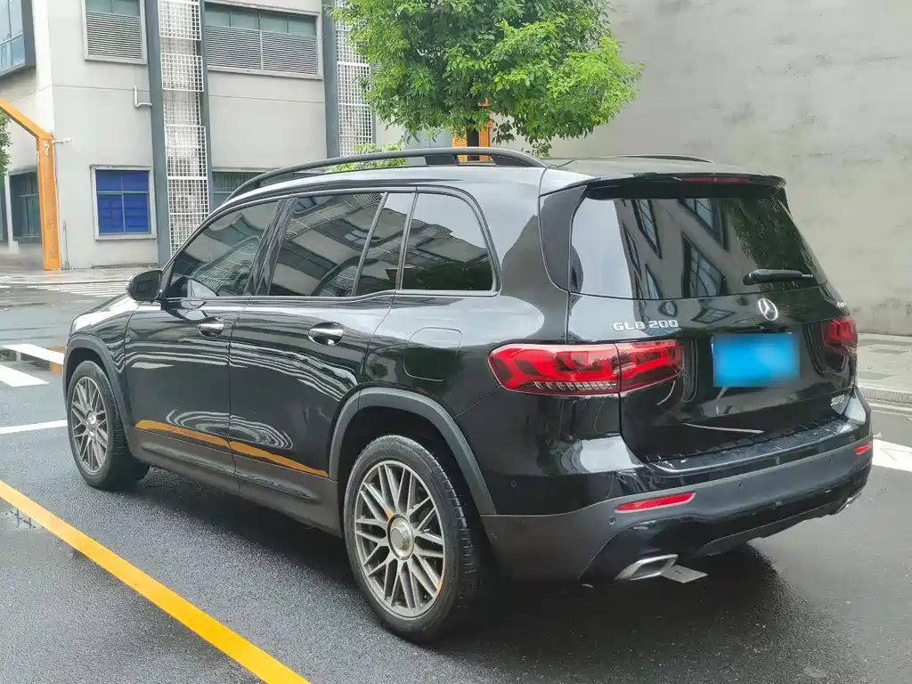 Mercedes-Benz GLB 2021