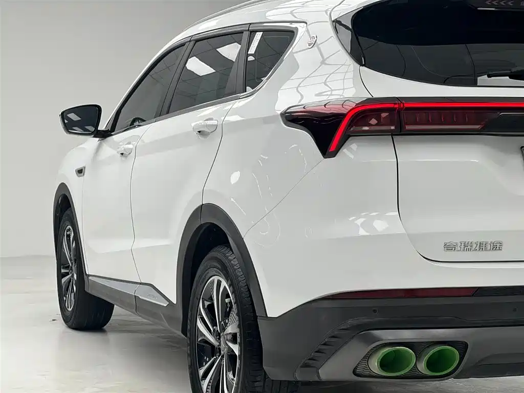 Jetour X70 PLUS 2022 — фото 14
