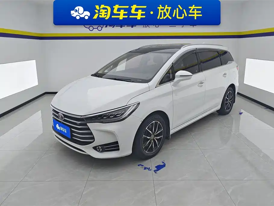 BYD MAX 2018 — фото 1